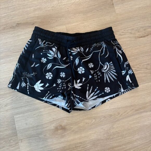 Athleta Pants - ** Athleta Floral Printed Baja Shorts Black Size 8 Featherweight Hiking